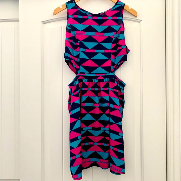Fun & Flirty Geometric Print Dress with Side Cutouts - Picture 1 of 4